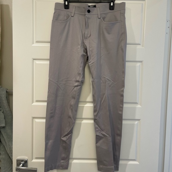 Theory Men´s Light Gray Chinos